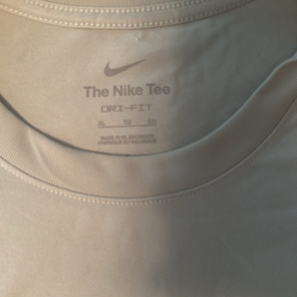 lime green Nike shirt - Picture 3 of 5